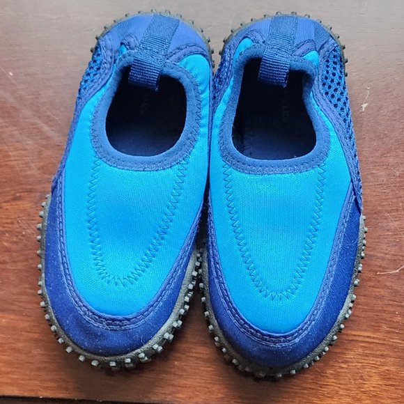 NWOT Airwalk Blue/Black Kids Water Shoes Size 8 - Picture 10 of 15
